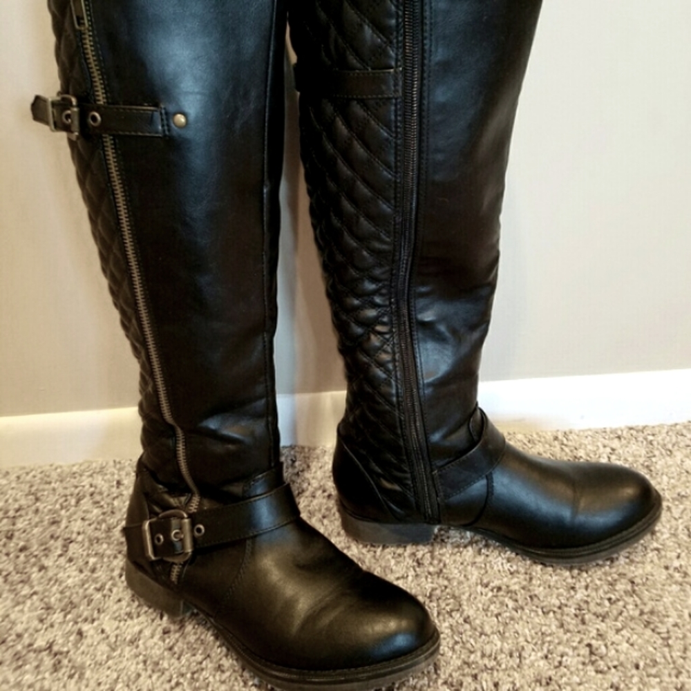 Madden Black Pleather Quilted Knee High Zip Boots - Picture 4 of 8